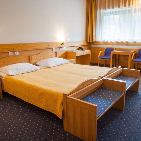 Hotel Spik 크라니스카고라 외부 사진
