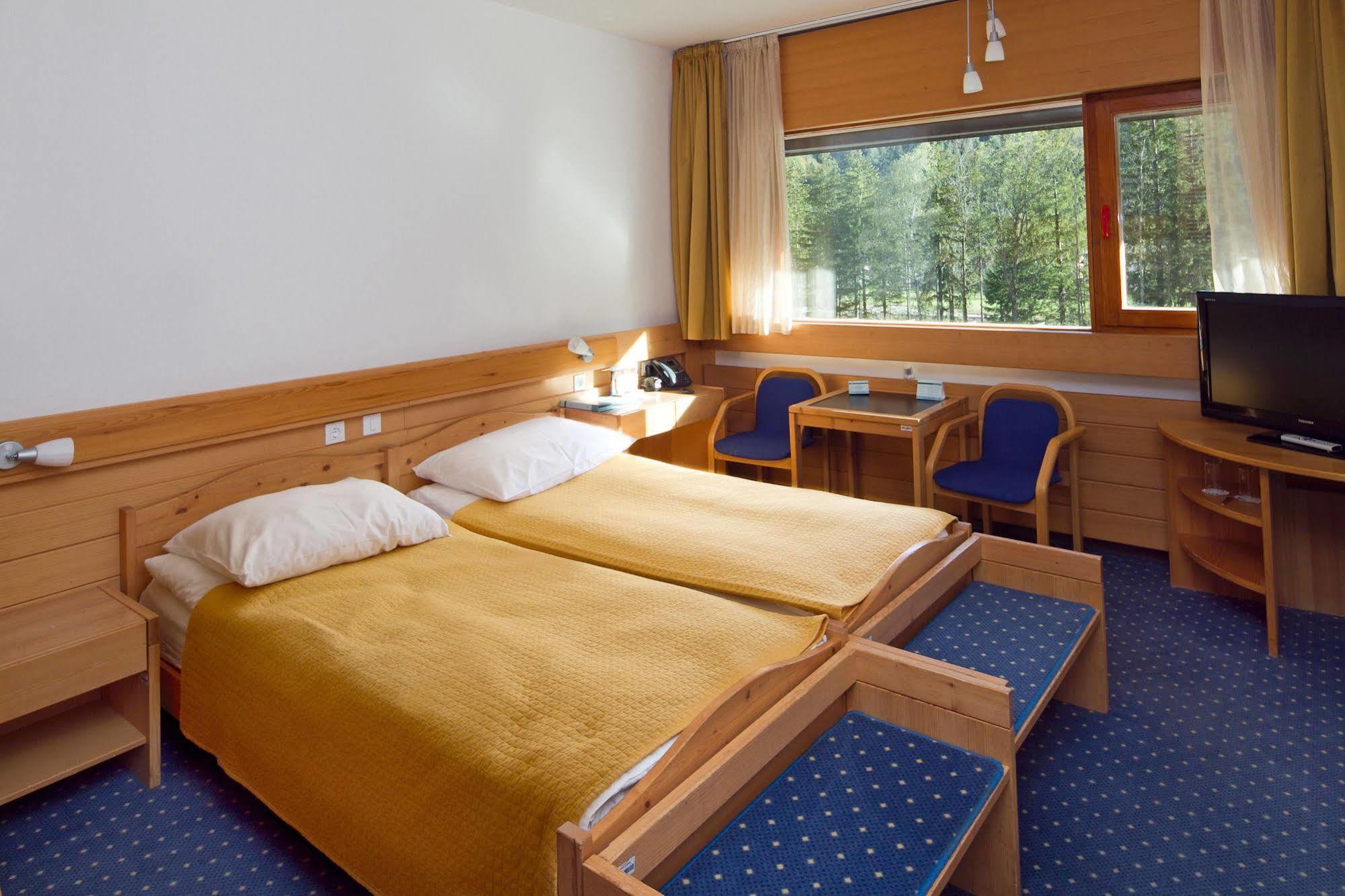 Hotel Spik 크라니스카고라 외부 사진